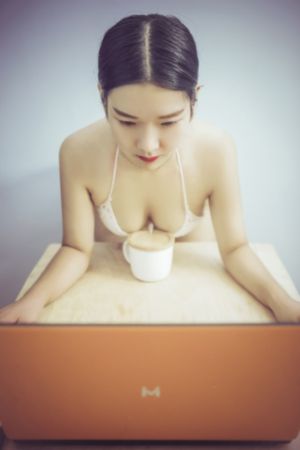 已婚护士的慰藉